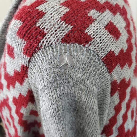 Women's Red and grey Aztec design loose tassel long open front cardigan sweater - Picture 3 of 3